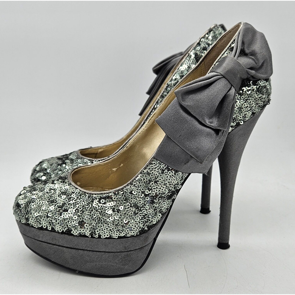 Platinum BP Metallic Gray Sequined Formal Heels Woman's Size 6M High Heel Shoes
